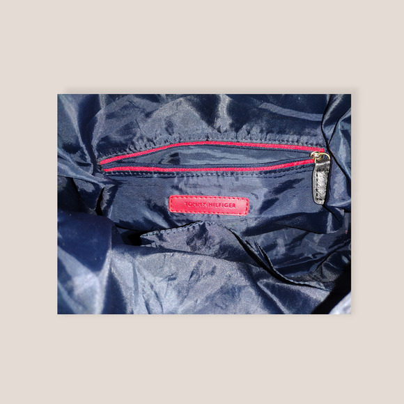 Tommy Hilfiger Logo  Handbag - Picture 4 of 4